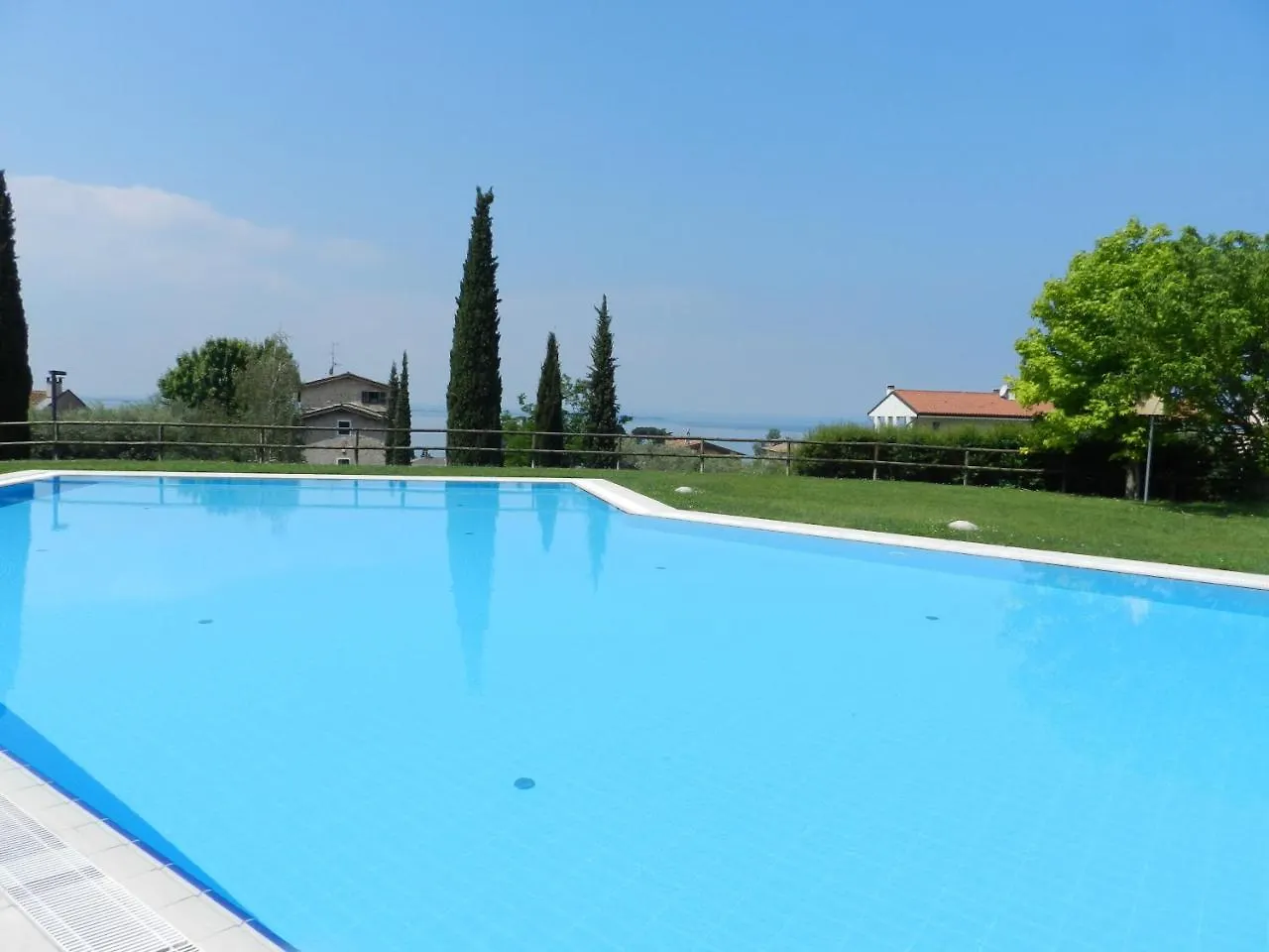 Apartment Perla Del Garda - Regarda Travel Lazise