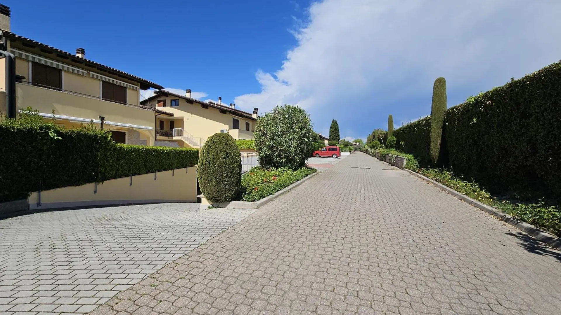 Apartment Perla Del Garda - Regarda Travel Lazise İtalya